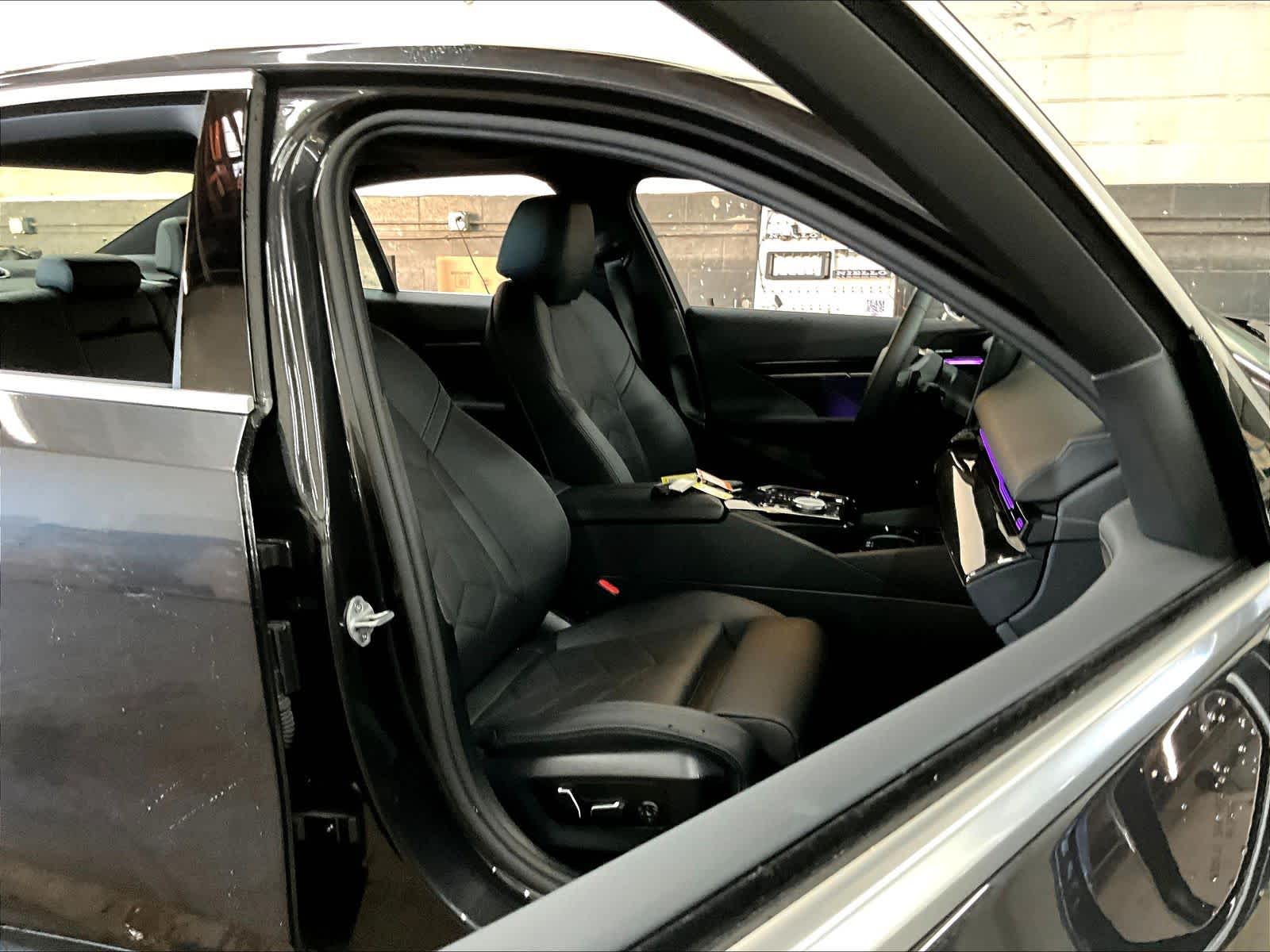 2026 BMW 530i 530i photo 6