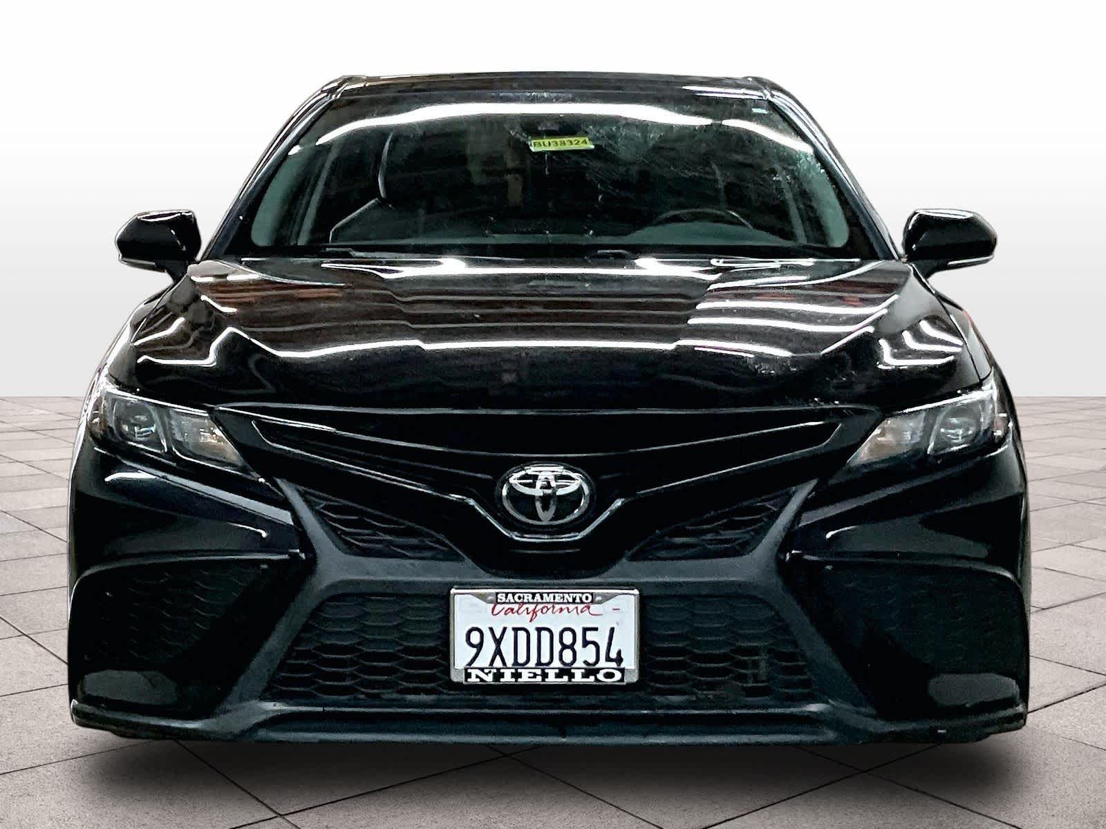 2023 Toyota Camry SE Nightshade photo 2