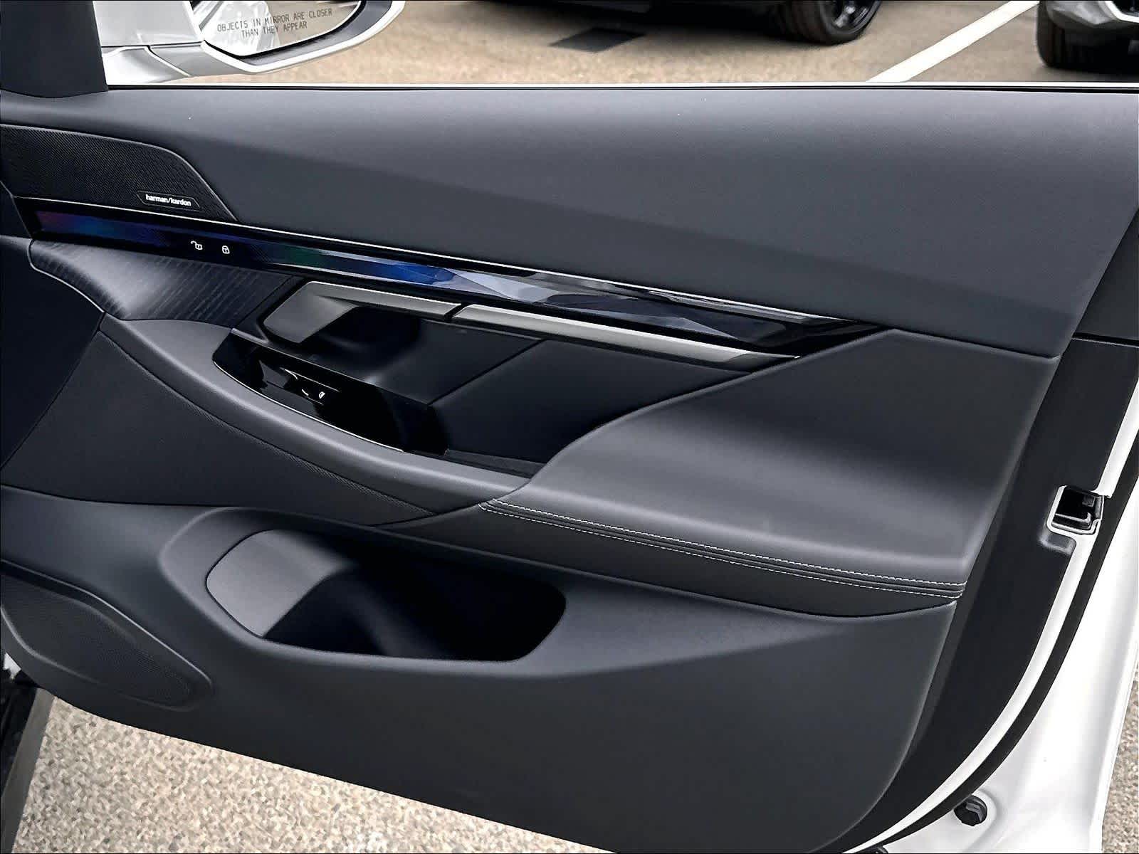 2026 BMW i5 40 - Photo 28