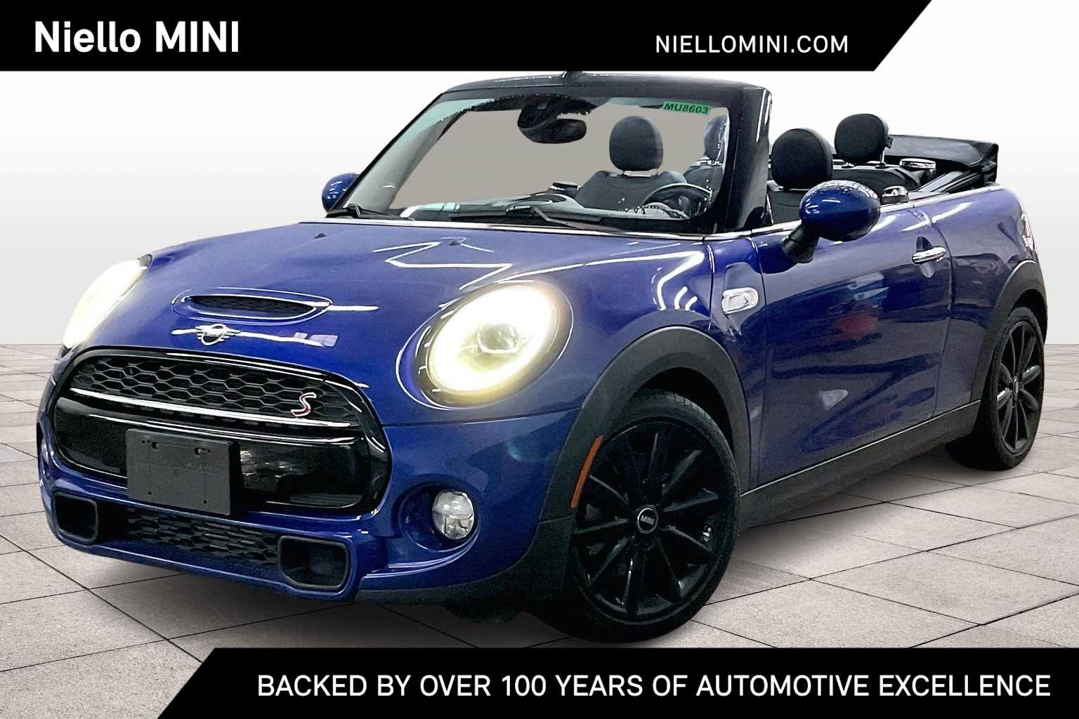 2019 MINI Convertible S's photo