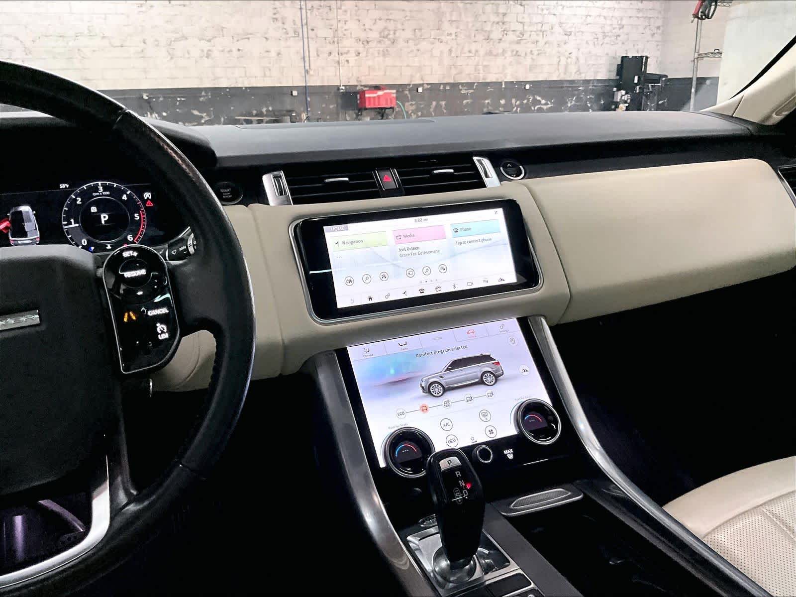2019 Land Rover Range Rover Sport HSE photo 5