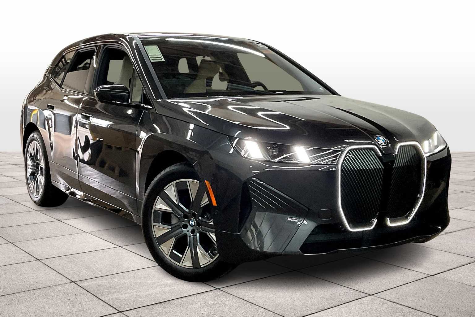 2026 Bmw iX photo 2