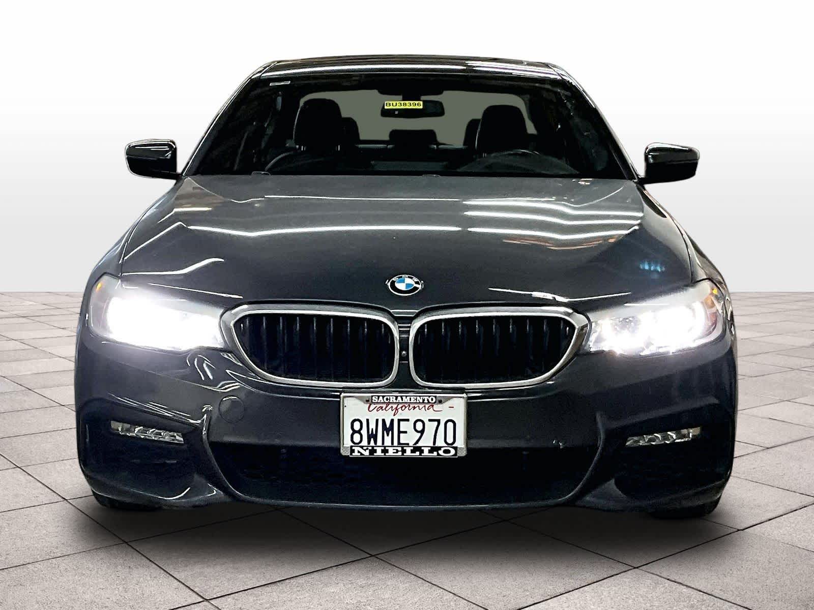 2018 BMW 540i 540i photo 2