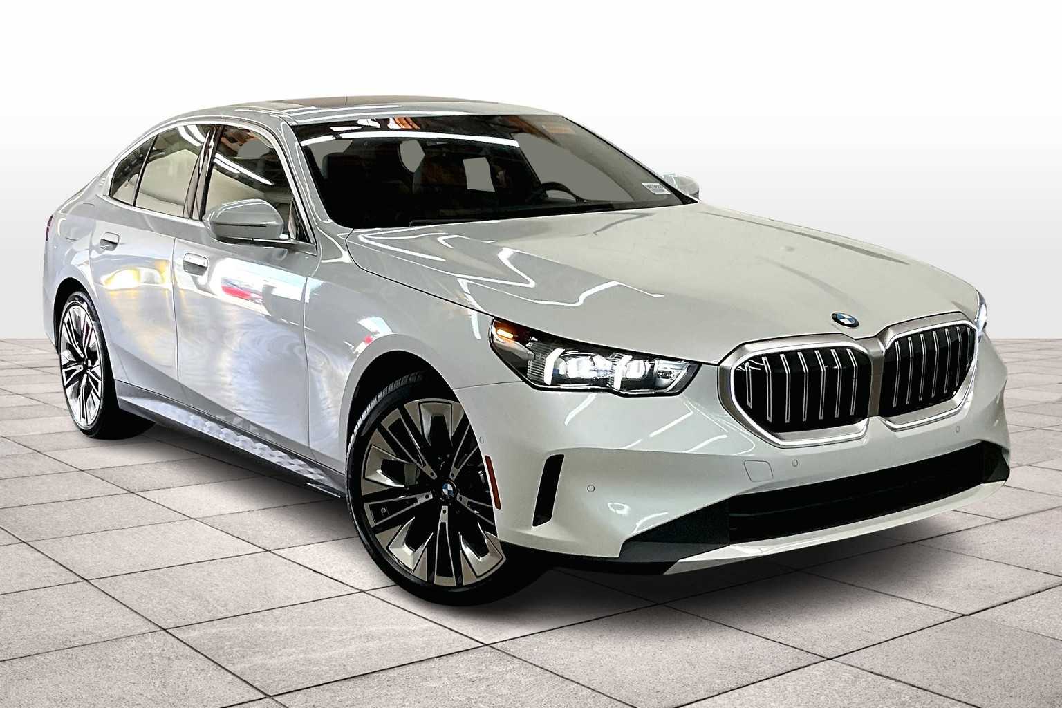 2026 Bmw 530i photo 2