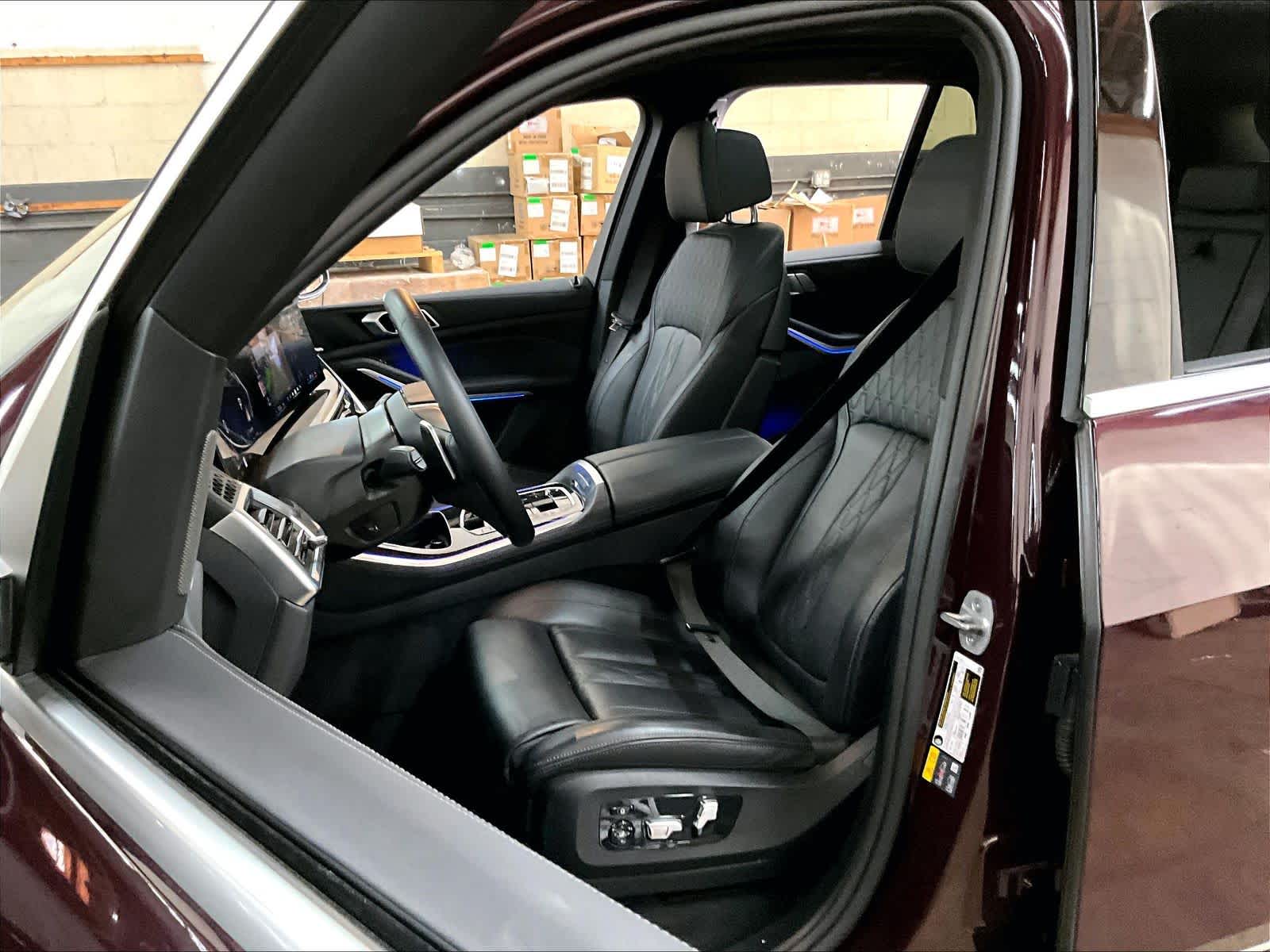 2025 BMW X5 50e - Photo 24