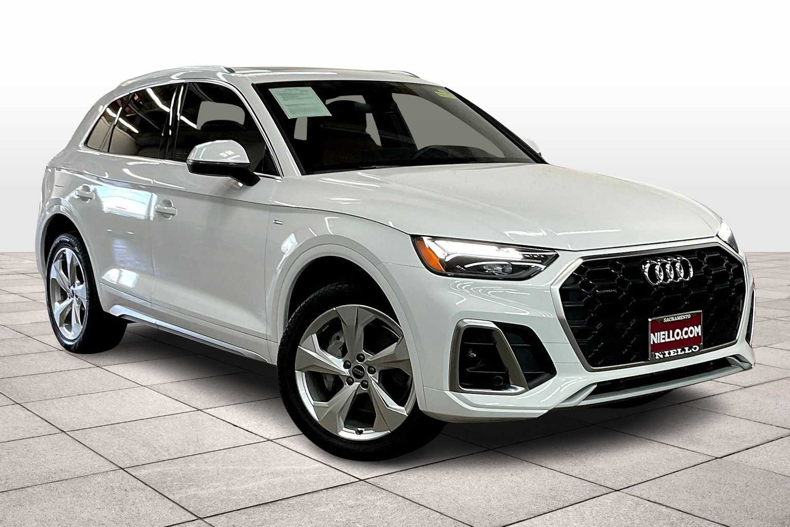 2024 Audi Q5 S line Premium Plus 45 TFSI photo 2