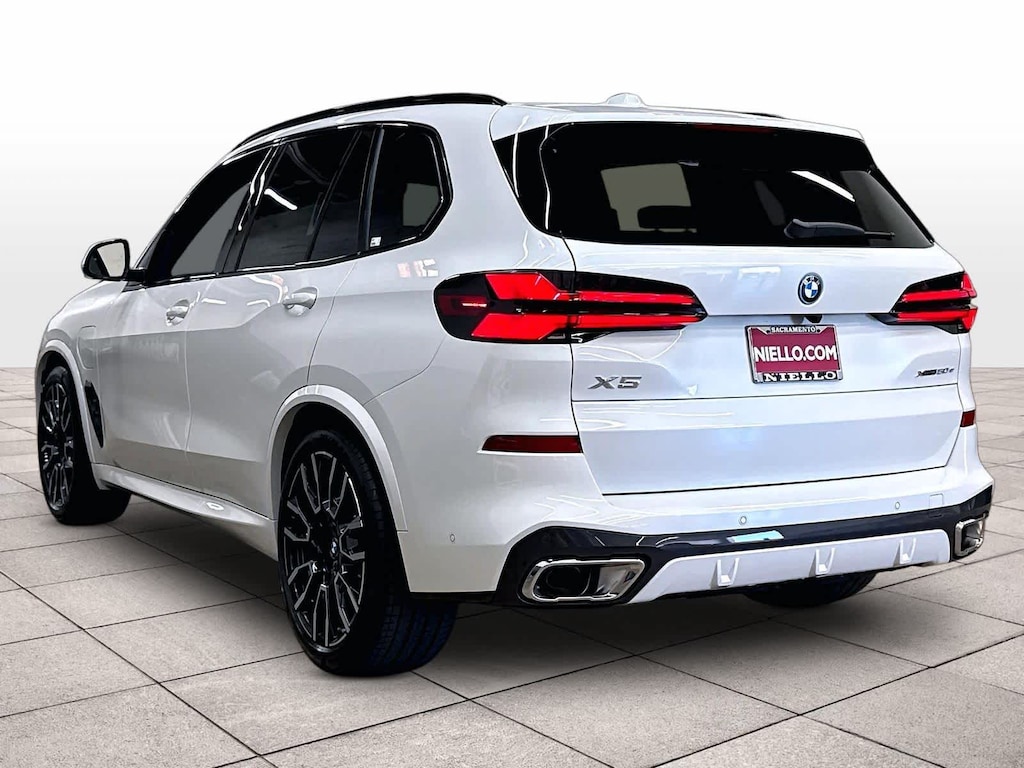 New 2026 BMW X5 PHEV xDrive50e Plug-In Hybrid