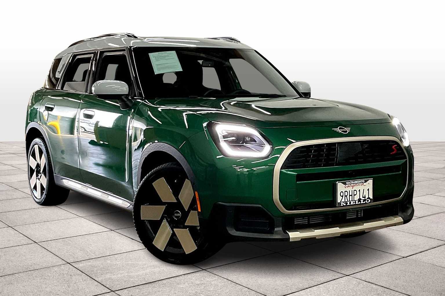 2025 Mini Countryman S ALL4 photo 2