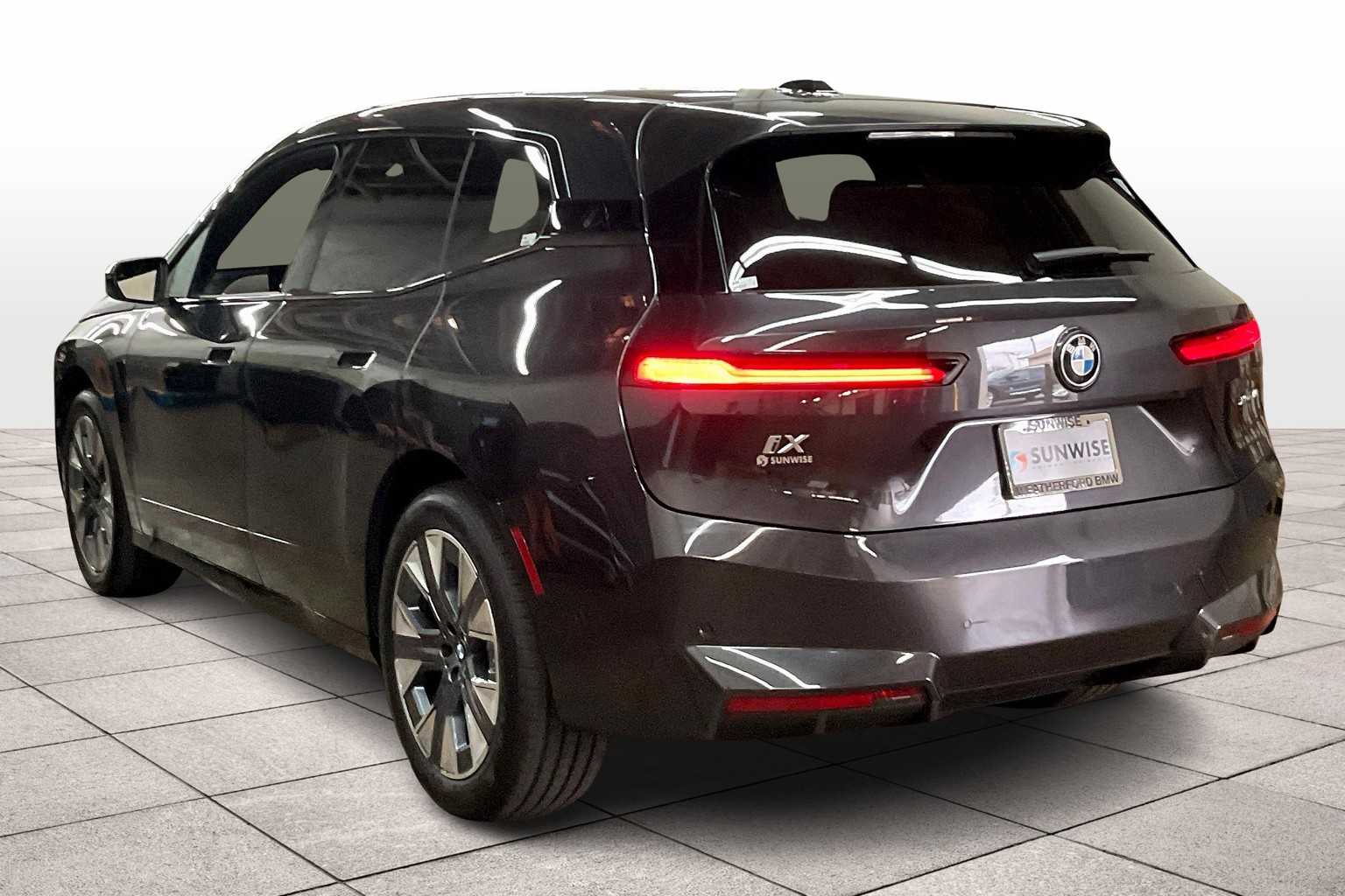 2026 Bmw iX photo 3
