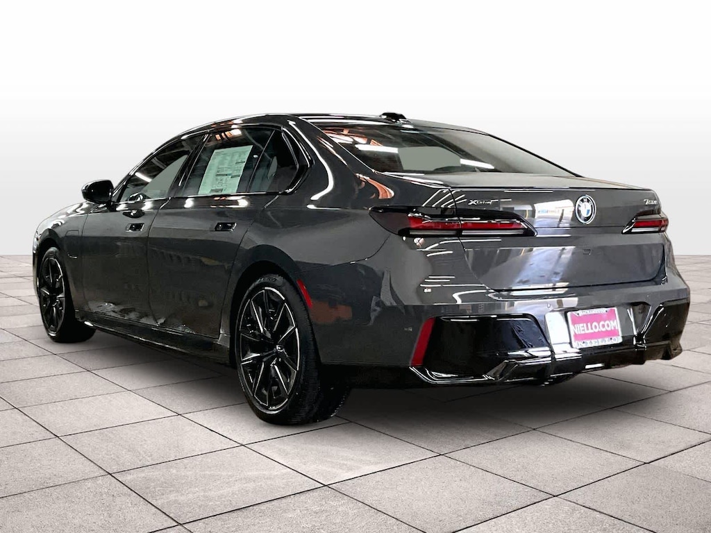 New 2026 BMW 750e xDrive 750e xDrive Plug-In Hybrid