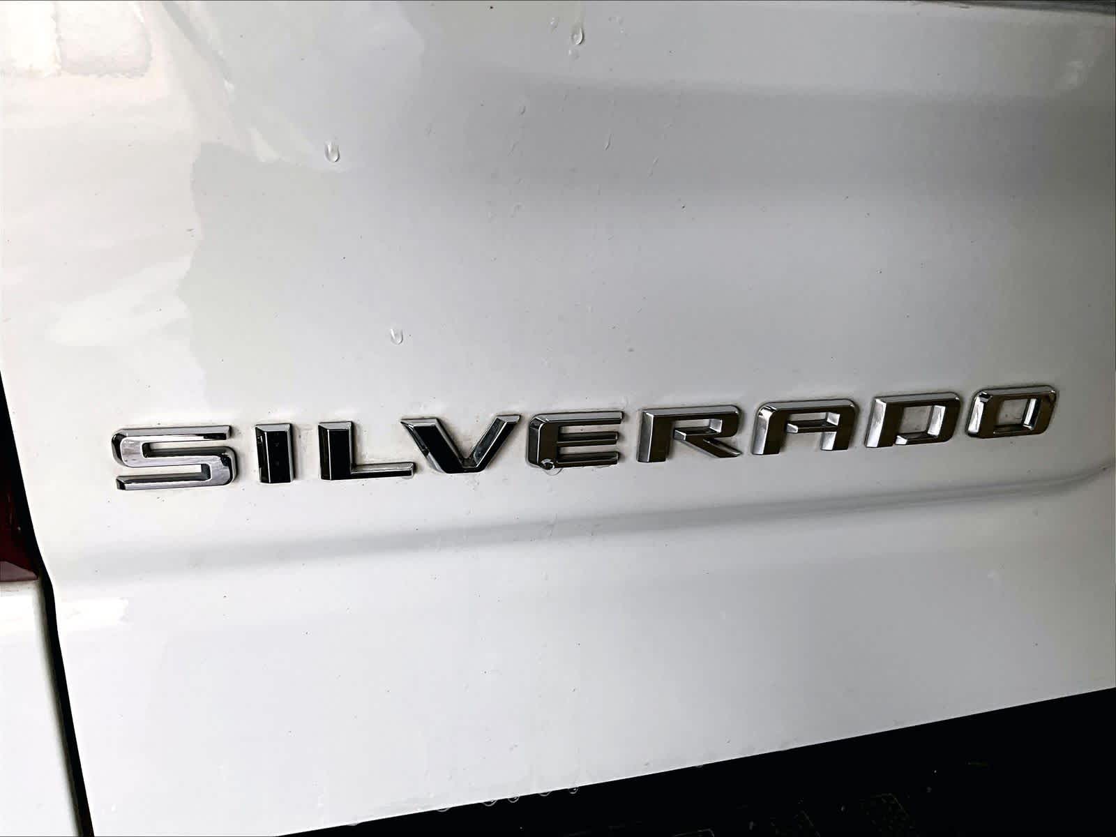 2021 Chevrolet Silverado 1500 LTZ 4WD Crew Cab 147 photo 3