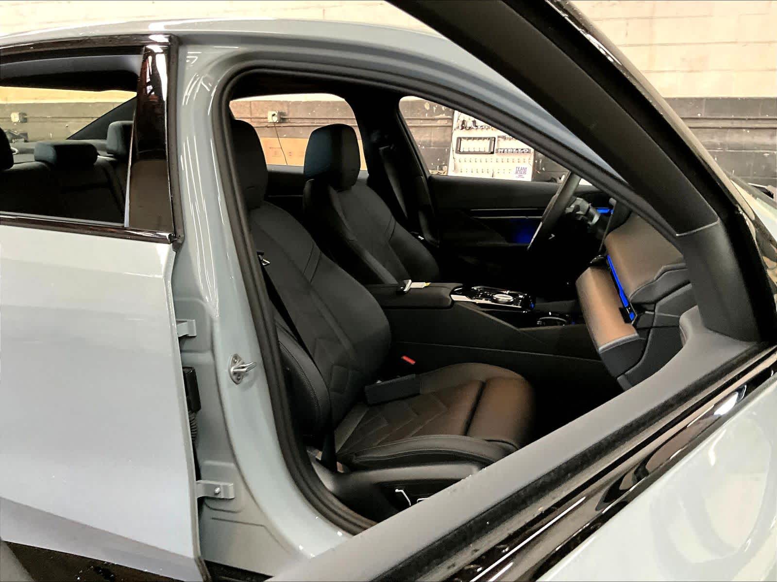 2026 BMW 530i 530i photo 6