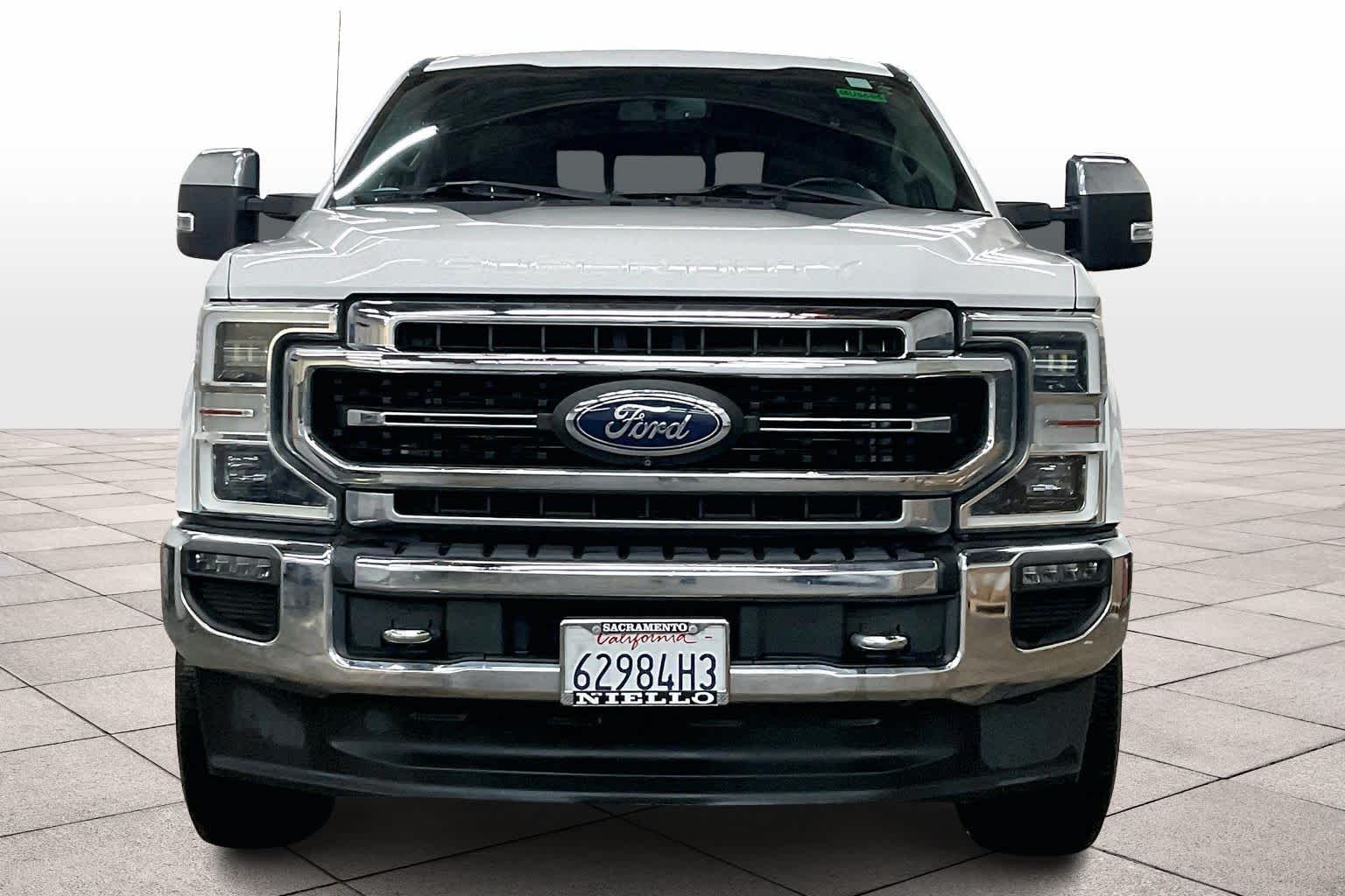 2021 Ford F-350 Lariat photo 3