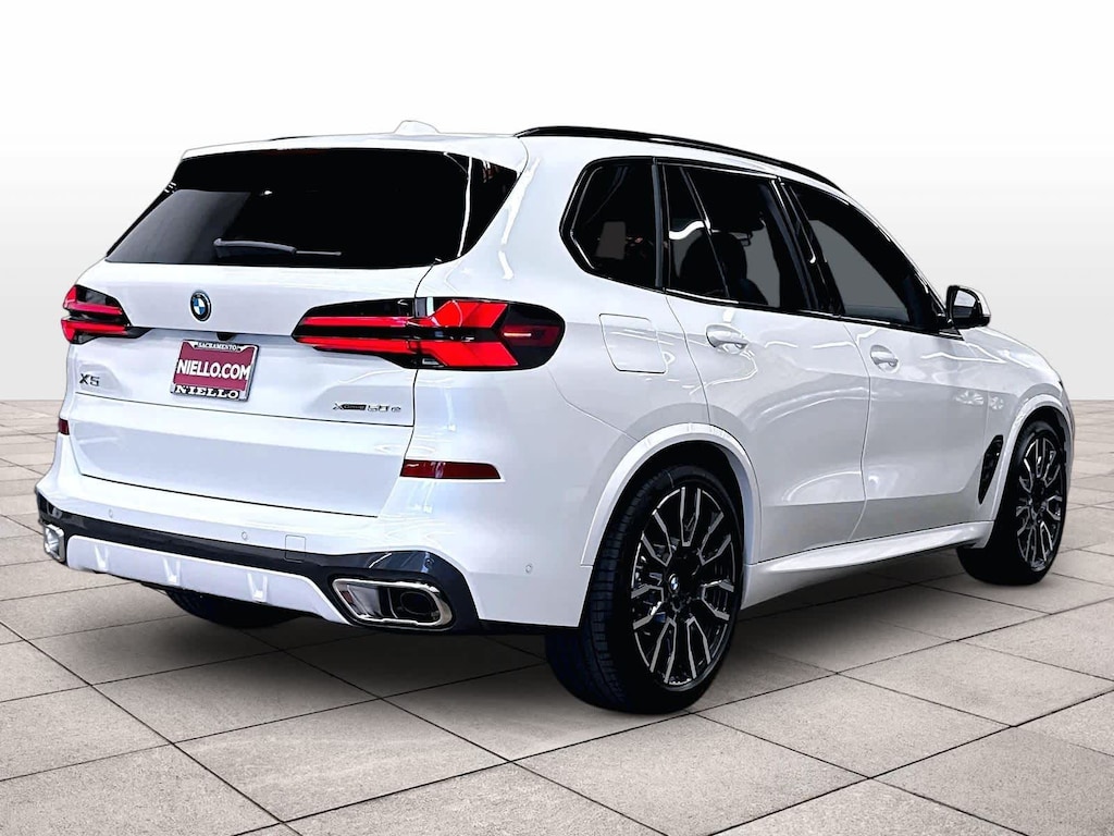 New 2026 BMW X5 PHEV xDrive50e Plug-In Hybrid