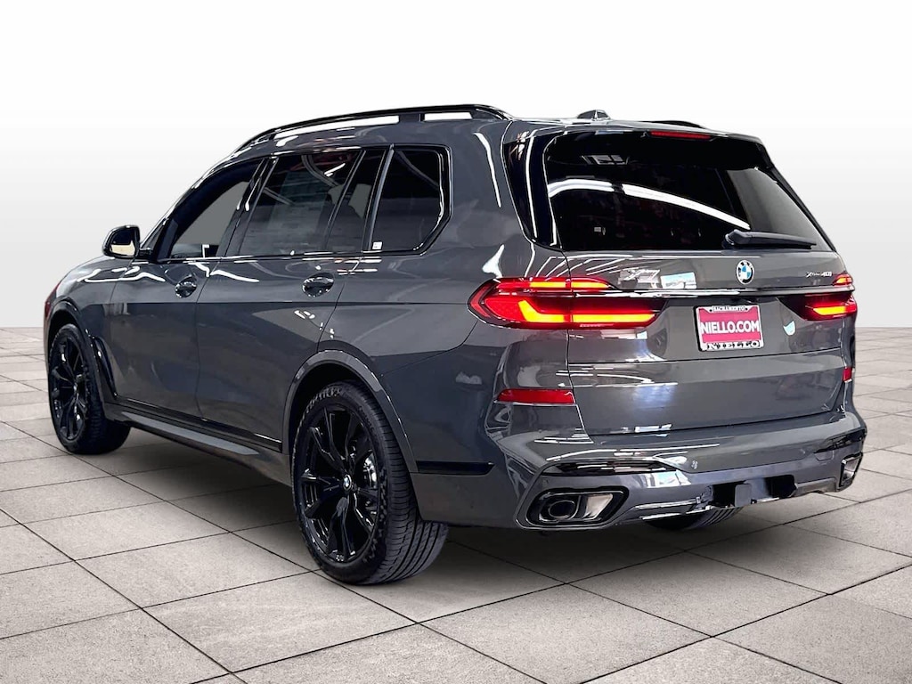 New 2027 BMW X7 xDrive40i Sports Activity Vehicle