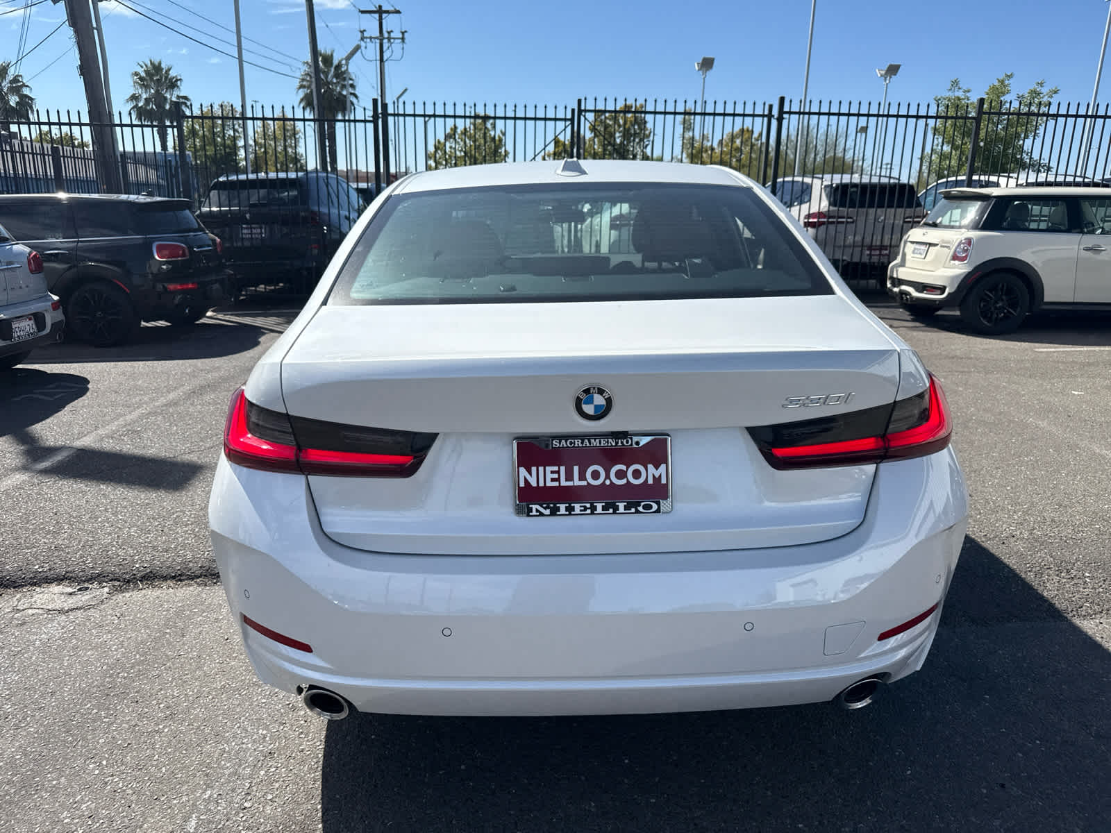 2025 Bmw 330i photo 4