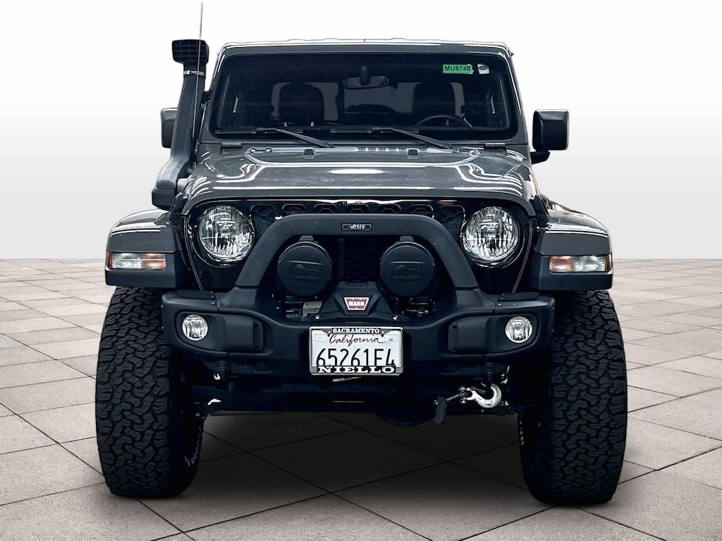Used 2021 Jeep Gladiator Willys 4x4 4x4