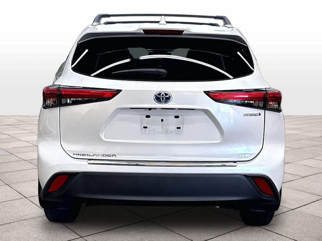Used 2022 Toyota Highlander Hybrid XLE FWD (GS)