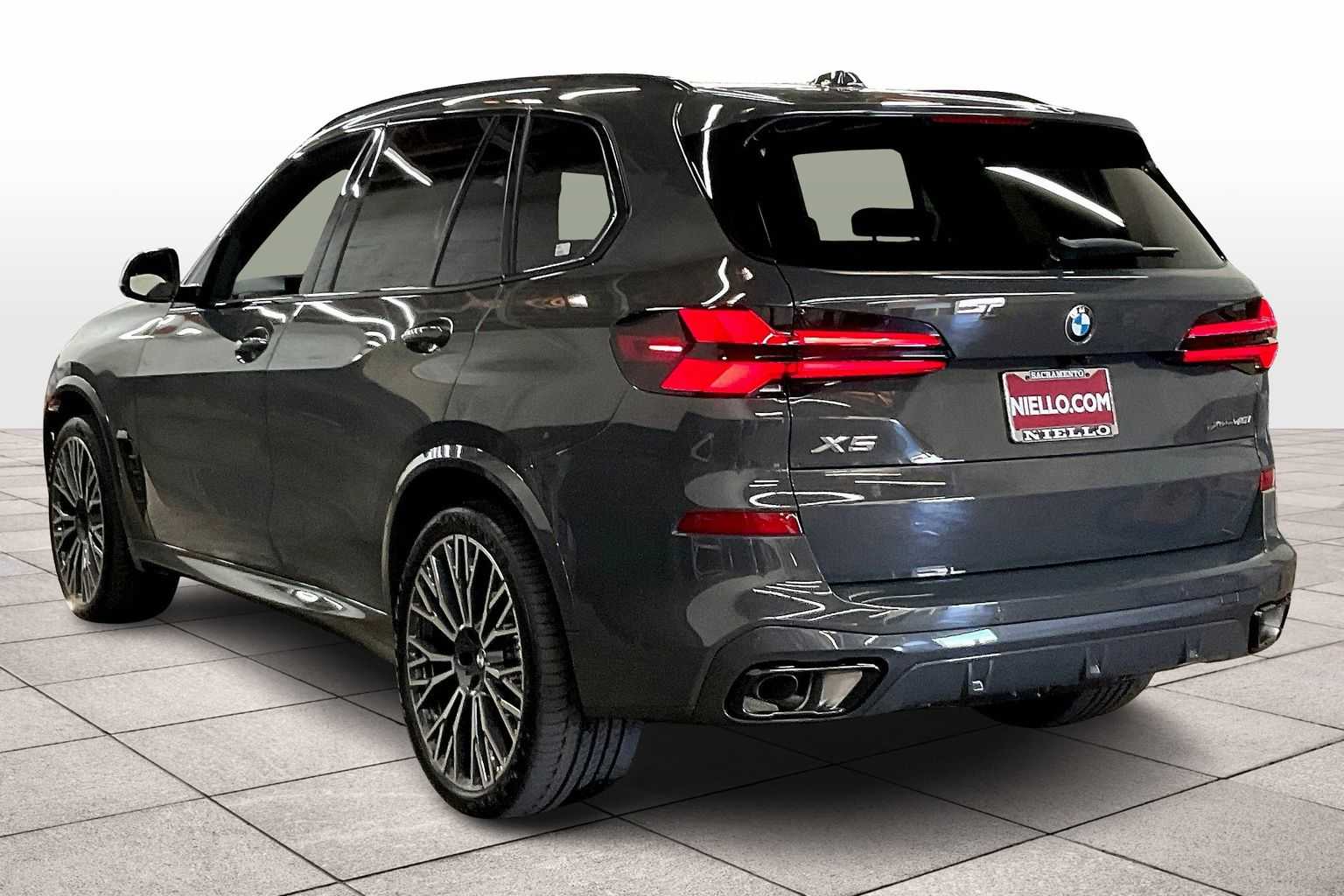2026 Bmw X5 xDrive40i photo 3