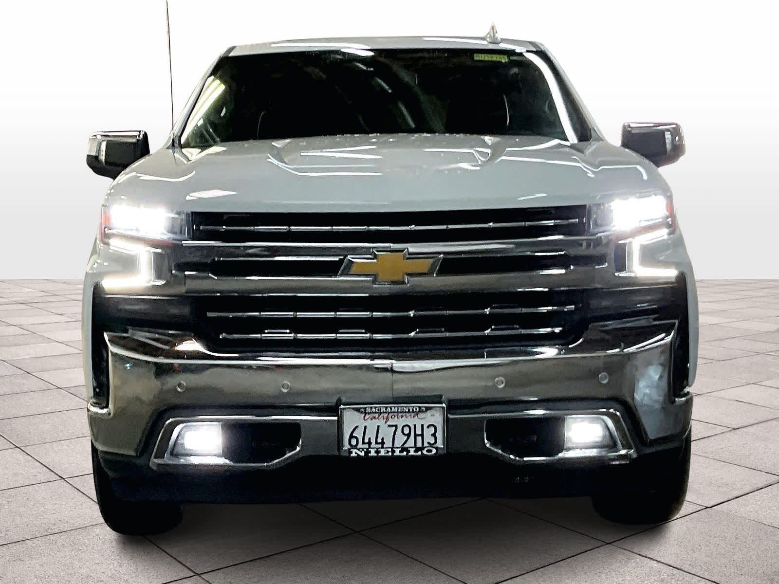 2021 Chevrolet Silverado 1500 LTZ 4WD Crew Cab 147 photo 2