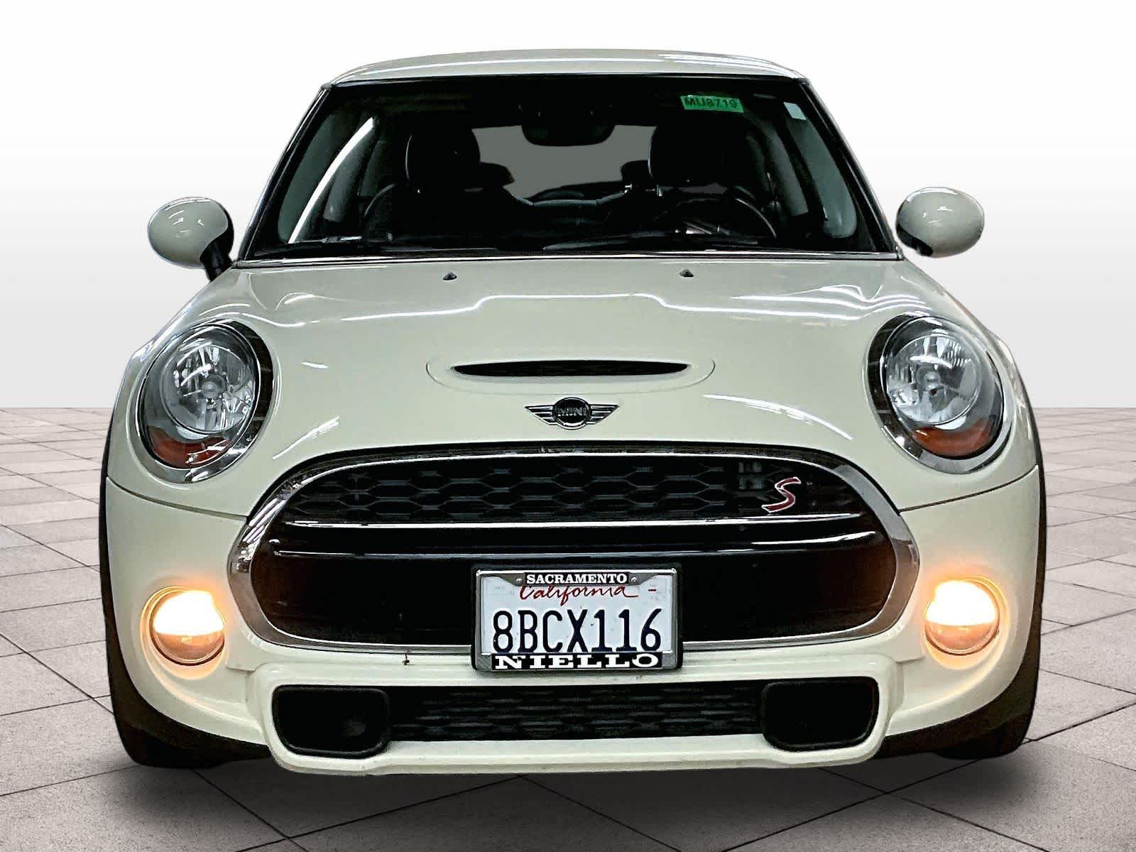 2018 MINI Hardtop 2 Door Cooper S photo 2