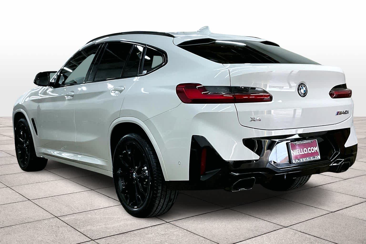 2025 Bmw X4 M40i photo 2