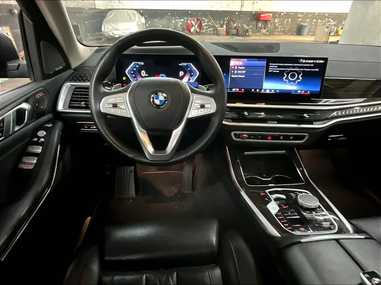 2025 BMW X7 xDrive40i xDrive40i photo 4