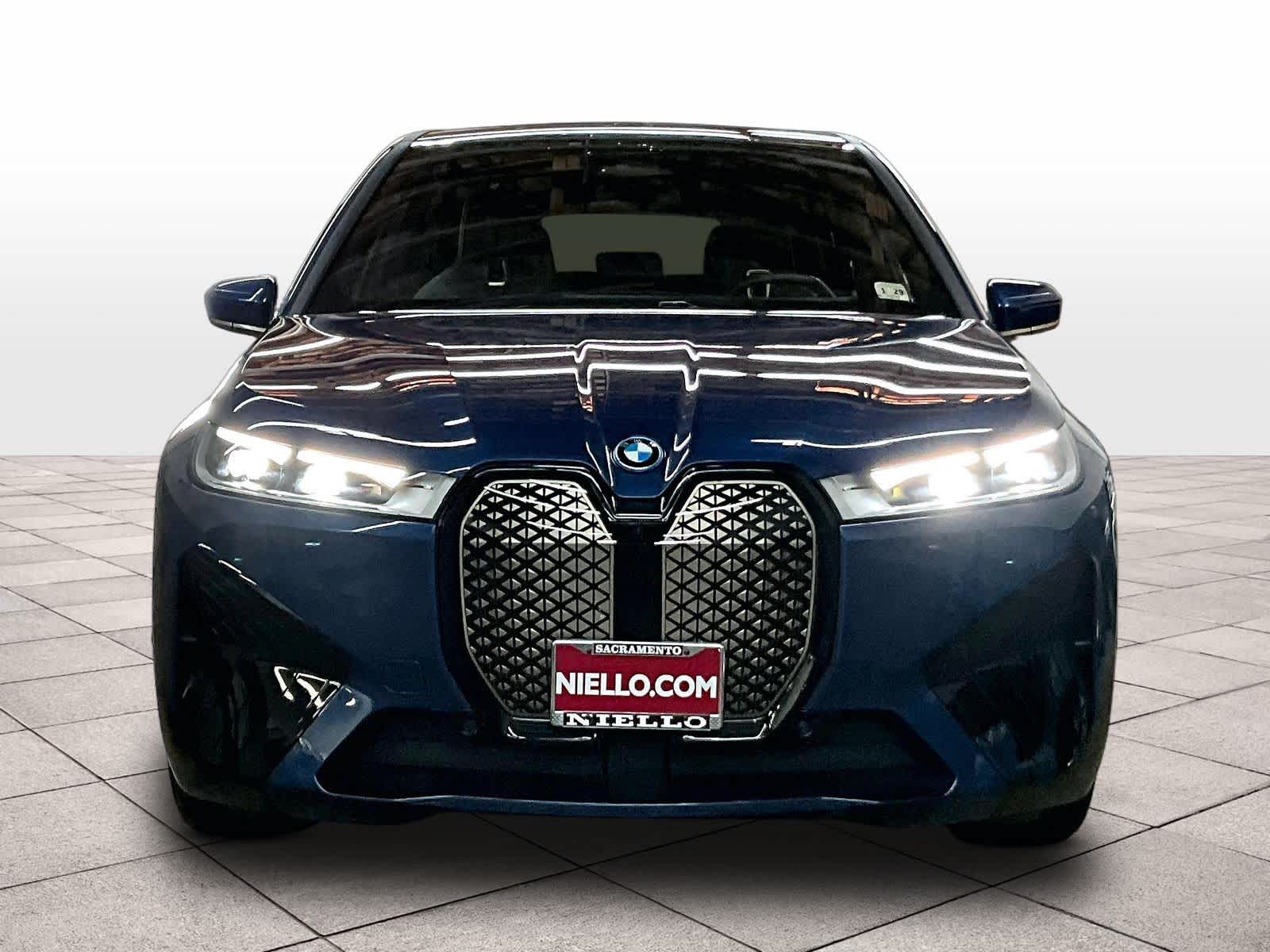 2025 BMW iX xDrive50 xDrive50 photo 2