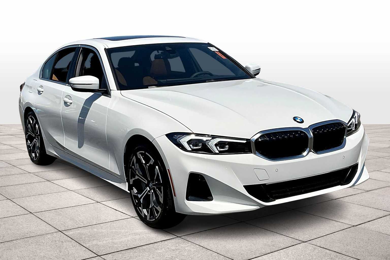 2025 Bmw 330i Sedan photo 2
