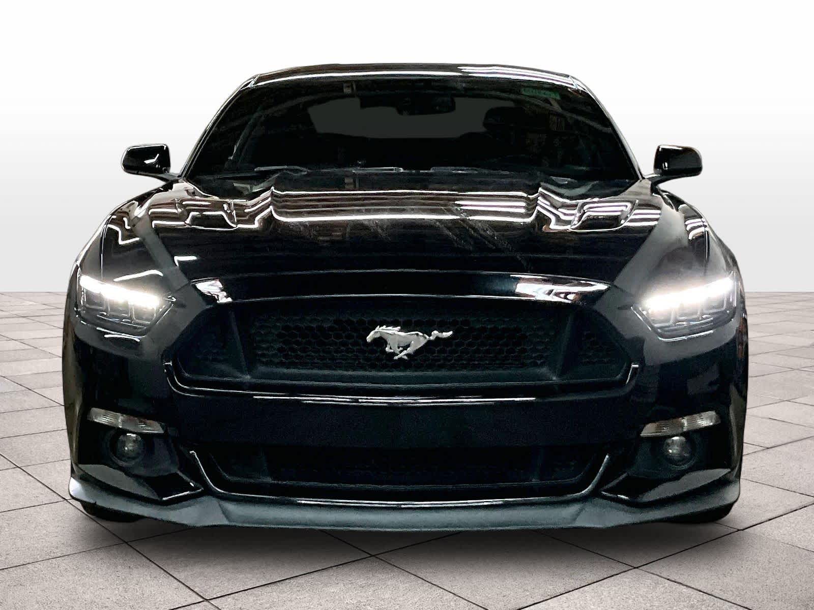 2017 Ford Mustang GT photo 2