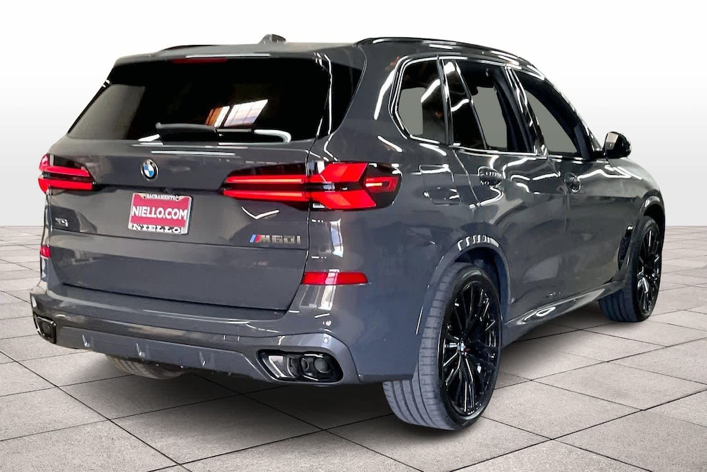 New 2026 BMW X5 M60i Sports Activity Vehicle