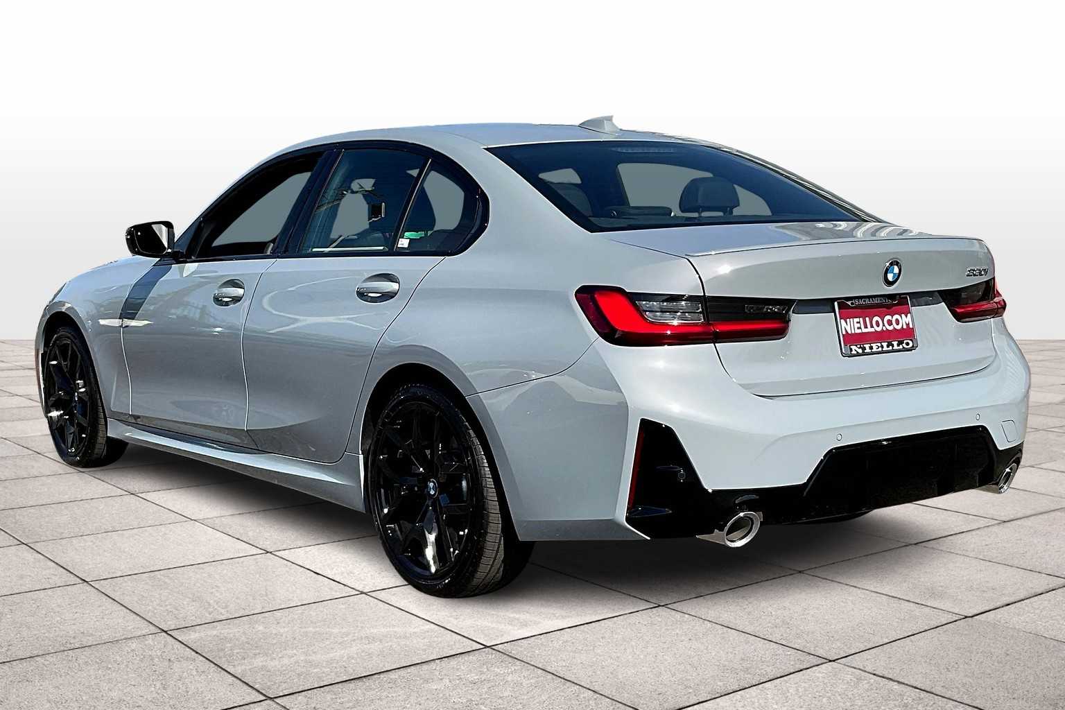 2025 Bmw 330i Sedan photo 3