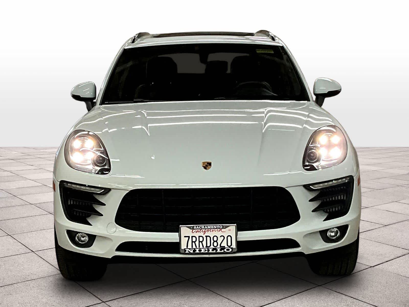 2016 Porsche Macan S photo 2