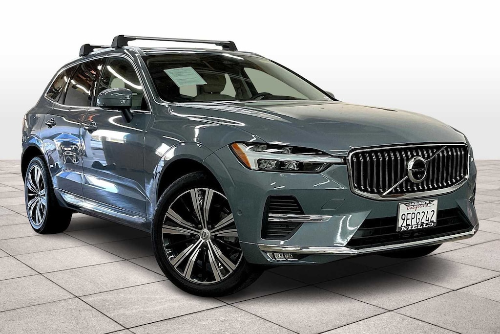 Used 2023 Volvo XC60 Plus Bright Theme B5 AWD
