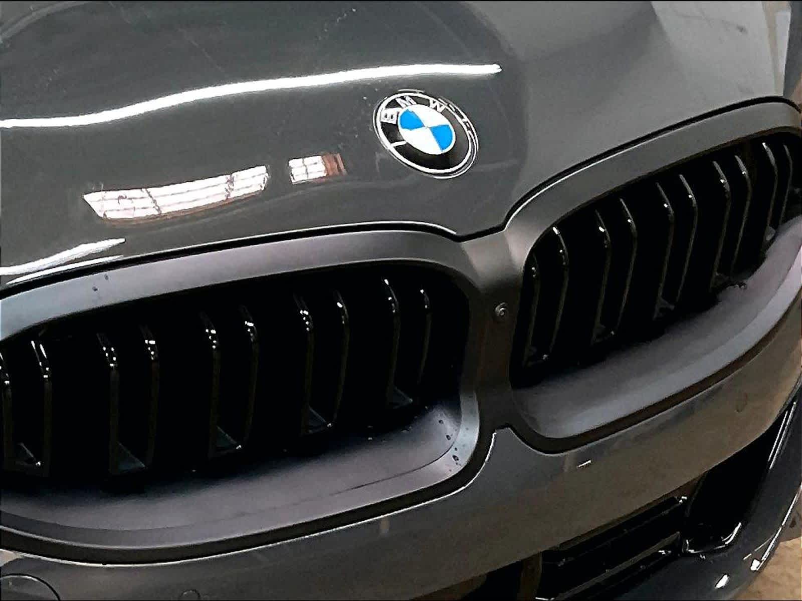 2026 BMW 8 Series 840i - Photo 32