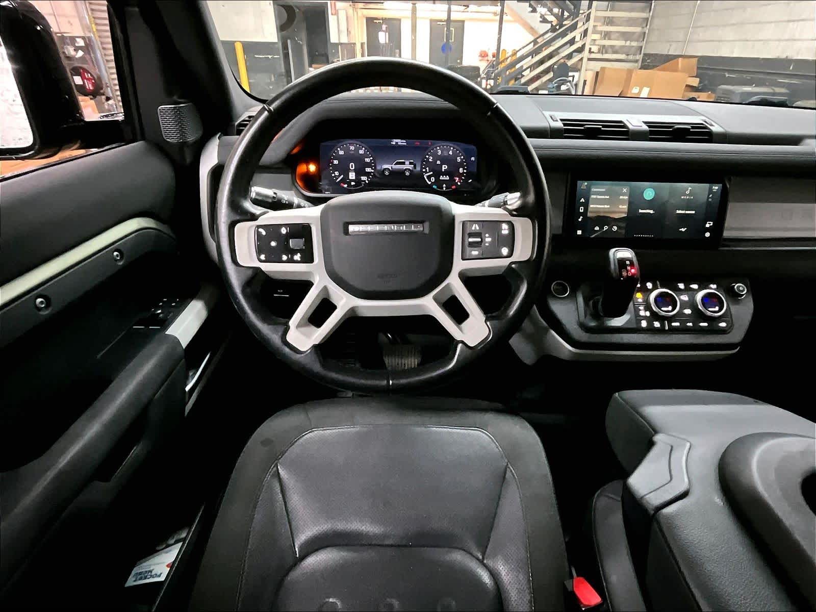 2021 Land Rover Defender First Edition photo 4
