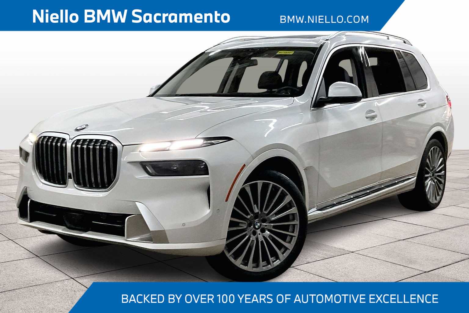 2024 BMW X7 40i's photo