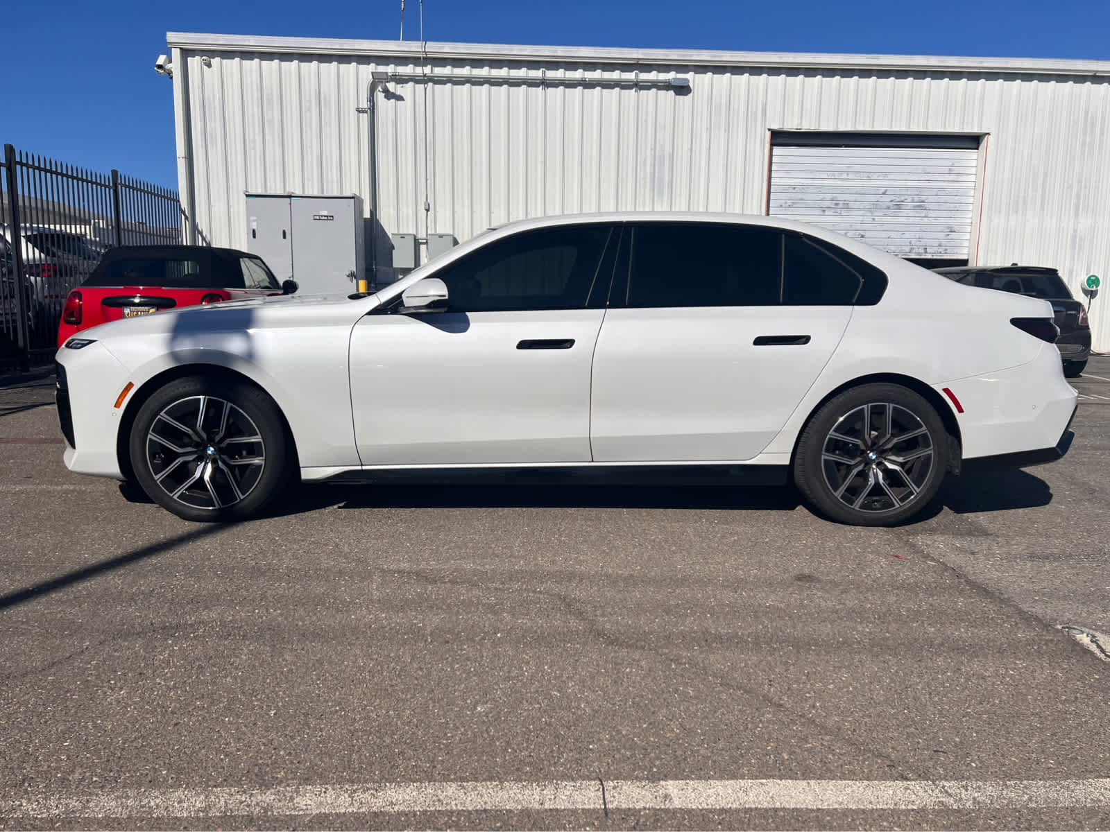 2023 Bmw 760i xDrive photo 2