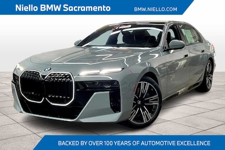 2025 BMW 7 Series 760i xDrive Sedan