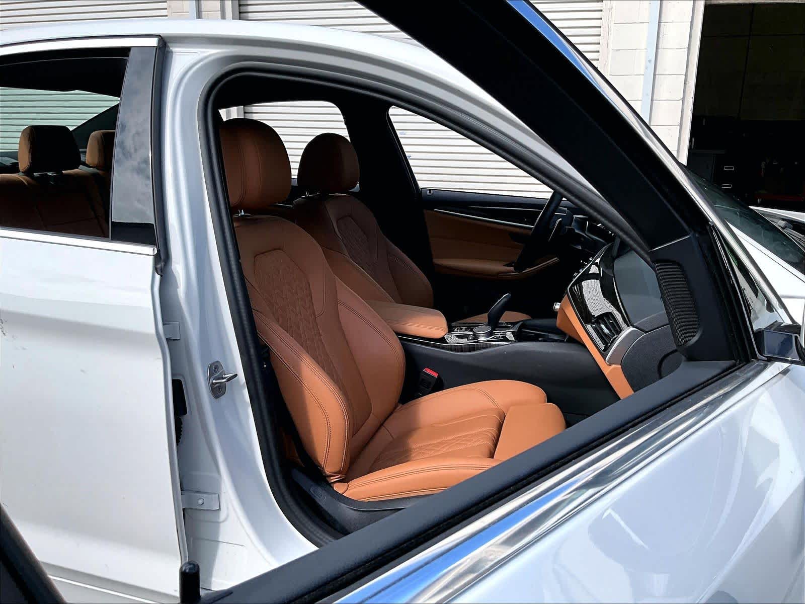 2023 BMW 530i 530i photo 6