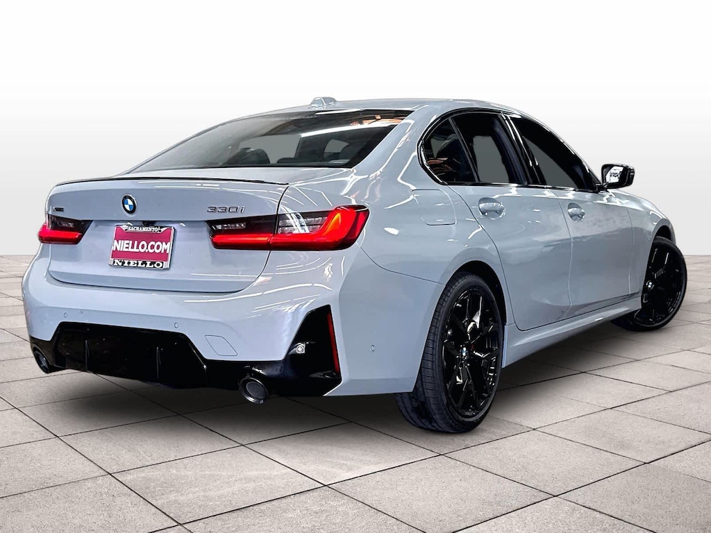 New 2026 BMW 330i xDrive Sedan