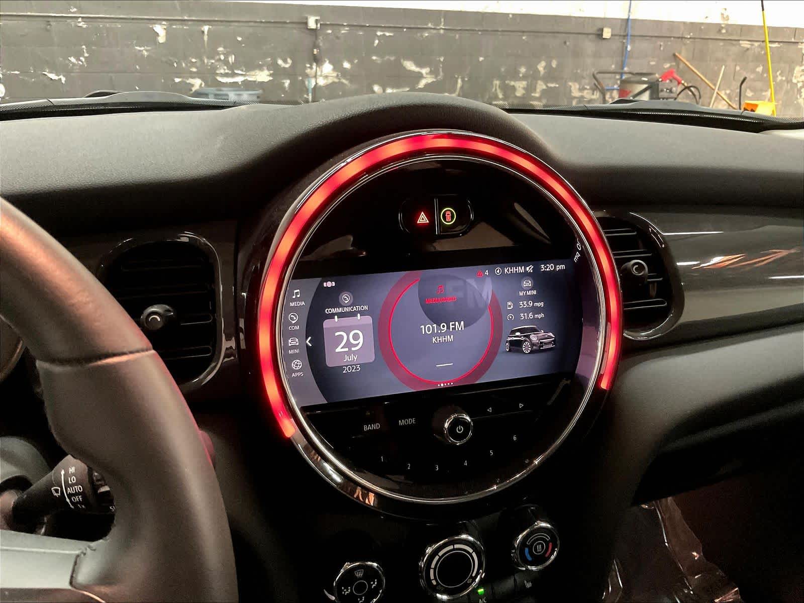 2022 MINI Hardtop 2 Door Cooper photo 5