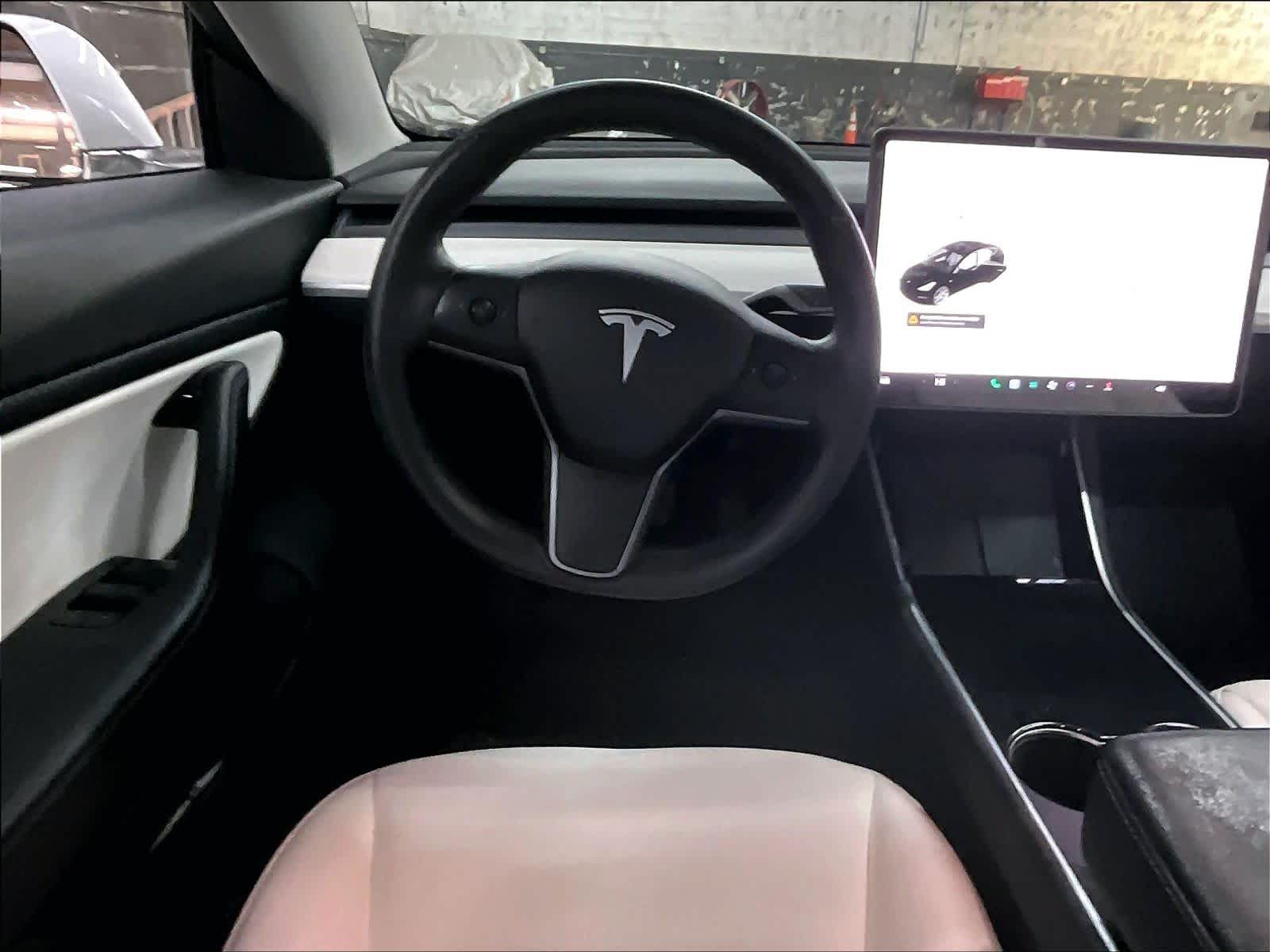 2020 Tesla Model 3 Standard Range photo 4