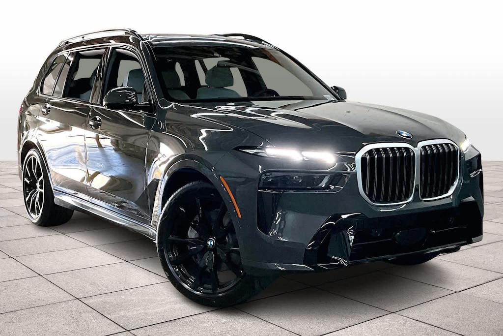 New 2026 BMW X7 xDrive40i Sports Activity Vehicle