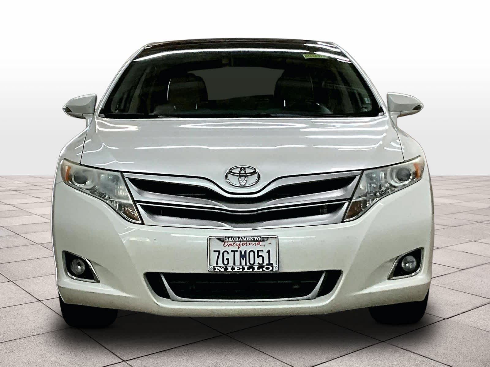 2014 Toyota Venza XLE photo 2