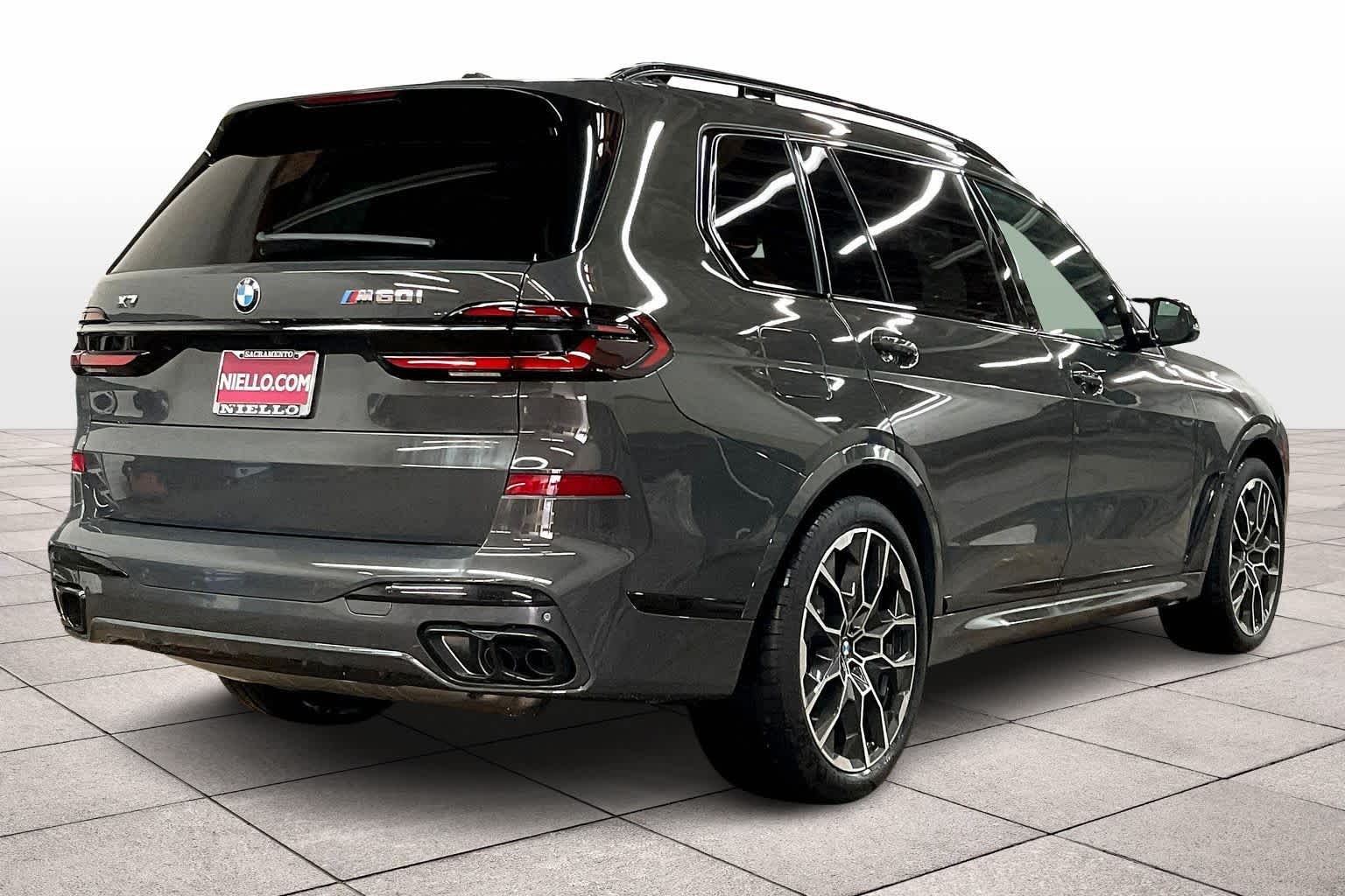 2026 Bmw X7 M60i photo 4