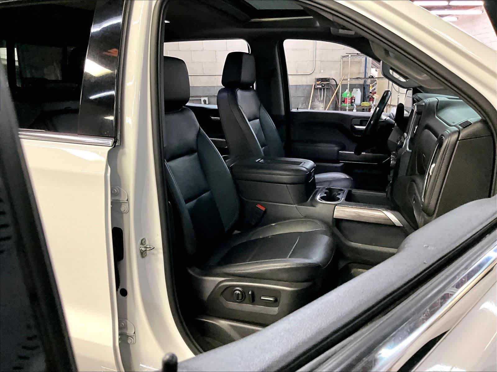 2021 Chevrolet Silverado 1500 LTZ 4WD Crew Cab 147 photo 6