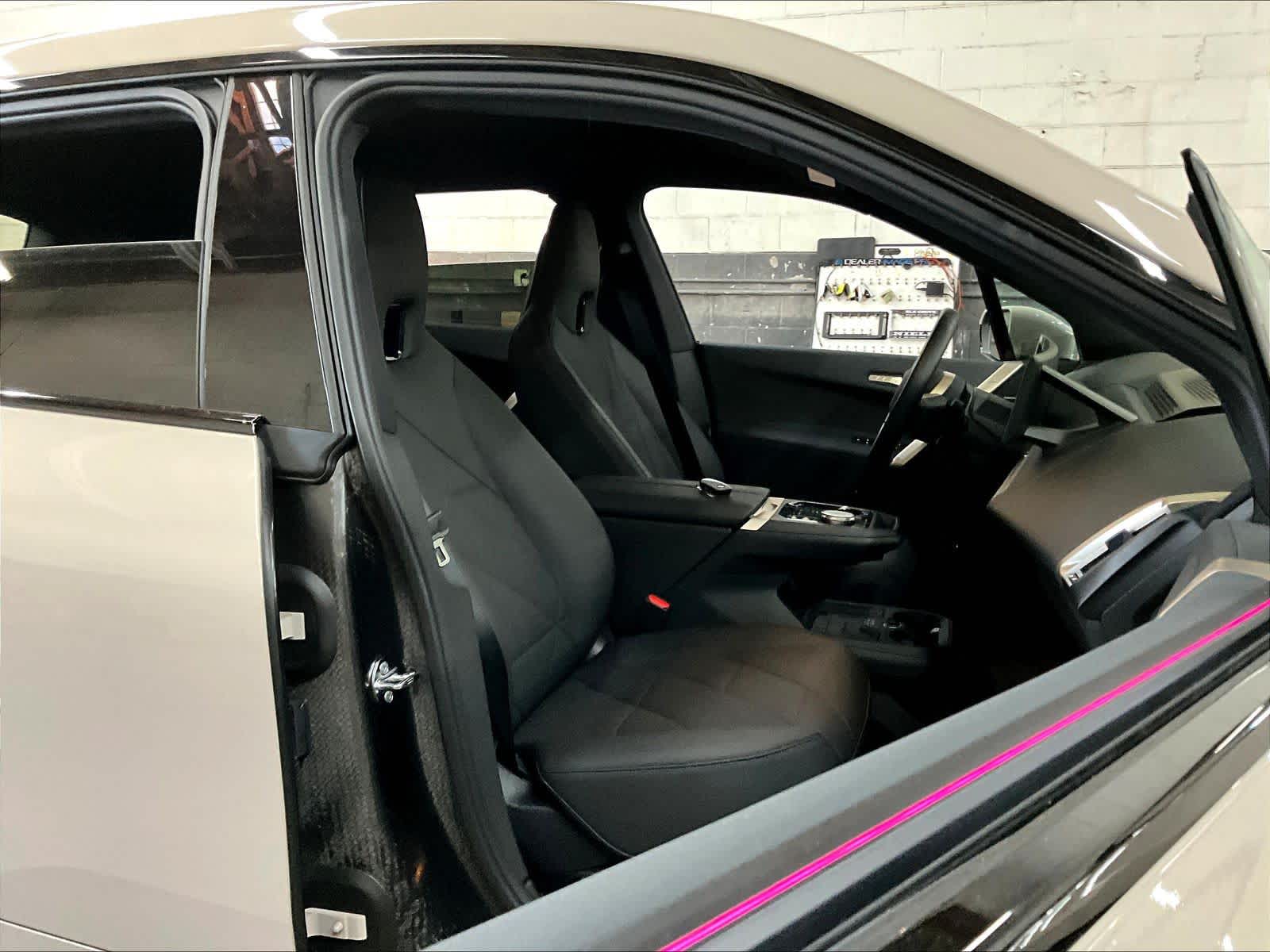 2026 BMW iX xDrive45 xDrive45 photo 6