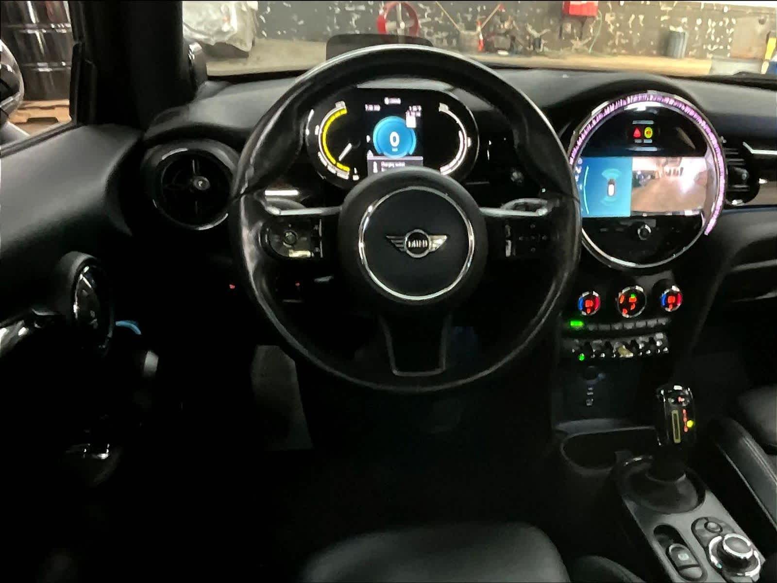 2022 MINI Hardtop 2 Door Cooper SE photo 4