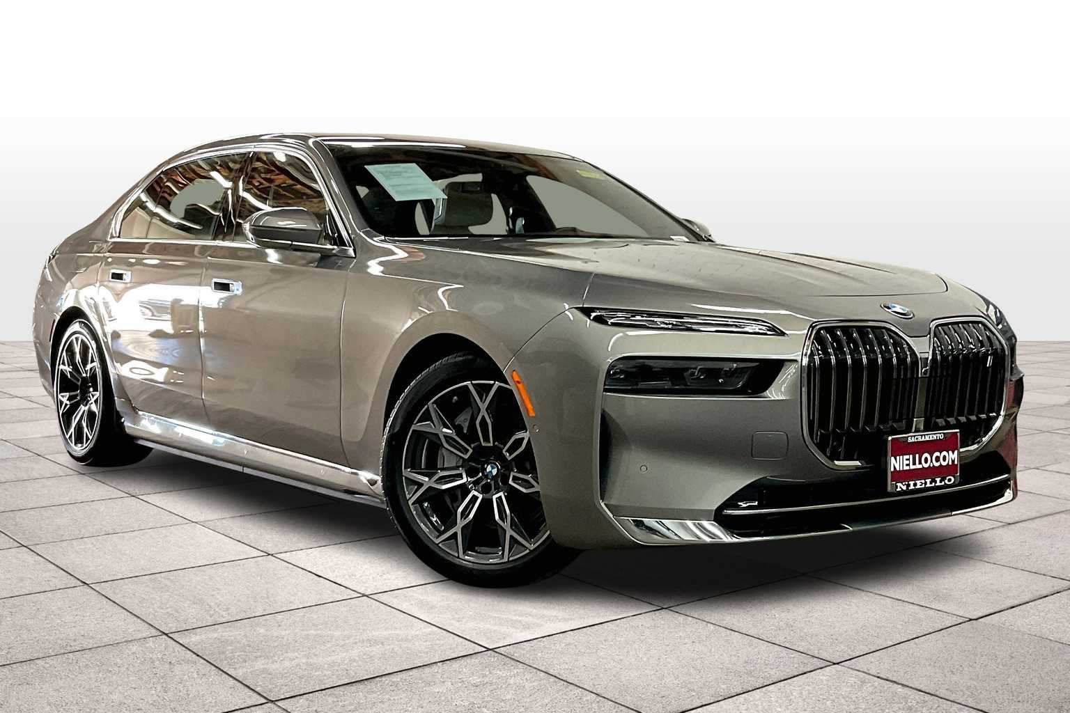 Used 2025 BMW i7 60 with VIN WBY53EJ03SCT63840 for sale in Sacramento, CA